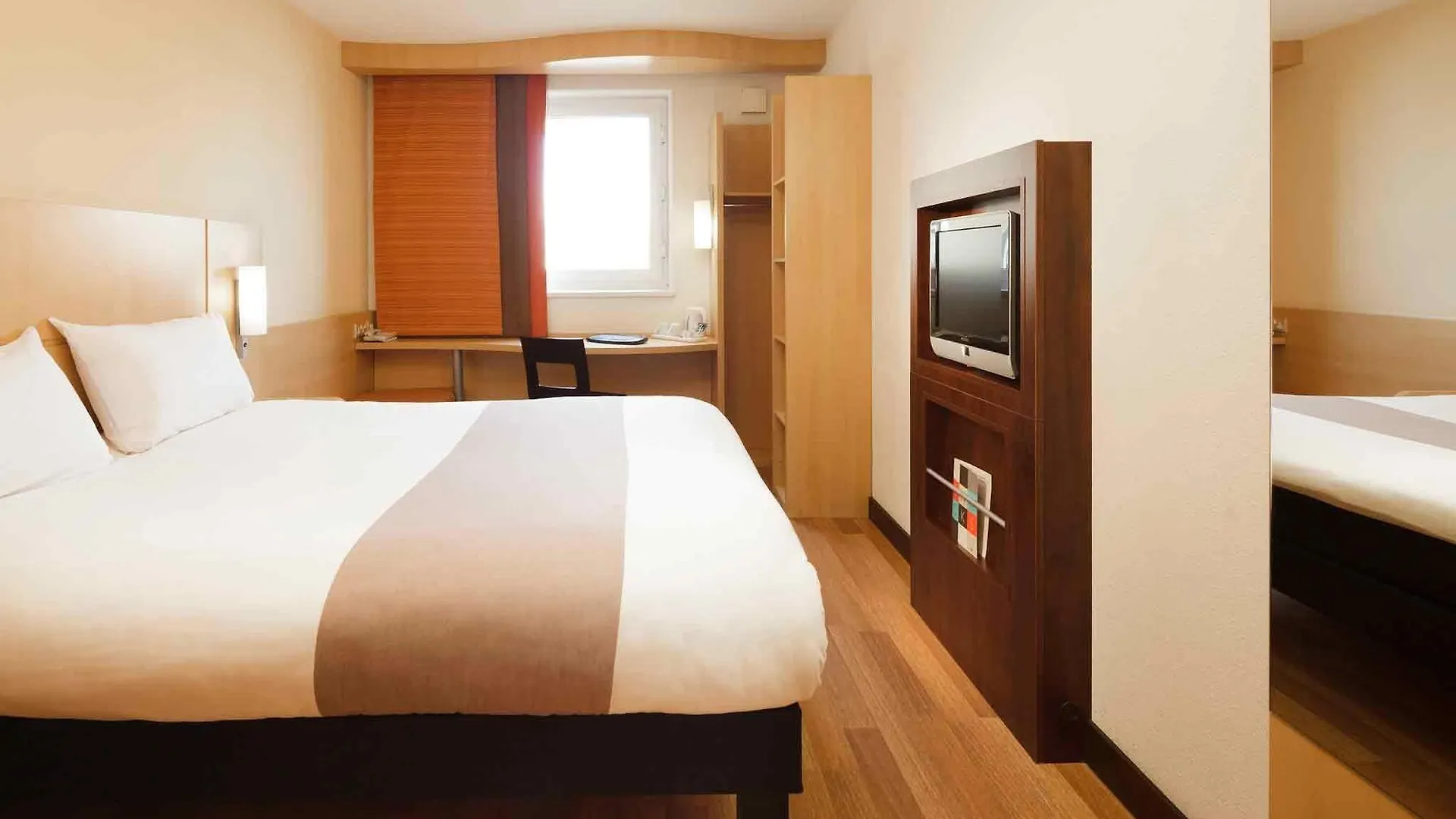 Ibis London Docklands Canary Wharf 3*,  United Kingdom