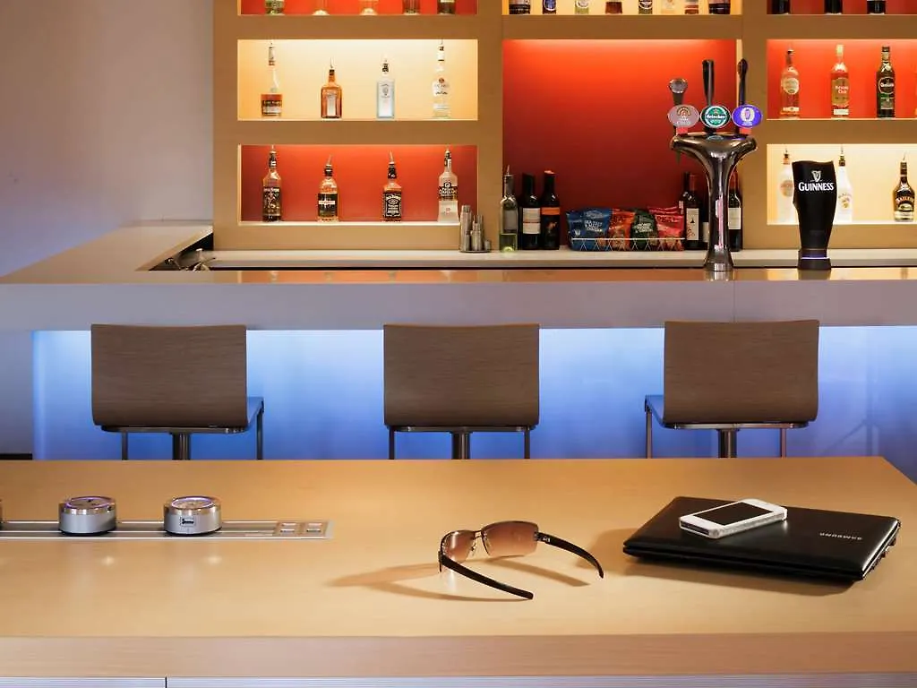 Ibis London Docklands Canary Wharf Hotel